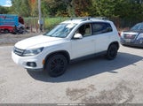 Volkswagen Tiguan Se WVGAV3AX7EW533501 снимка