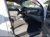Toyota Tacoma Base V6 3TMLU4EN1FM190362 снимка