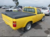 Toyota Pickup 1/2 Ton Short Whlbase Stb 4TARN81AXSZ319558 снимка