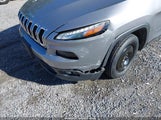 Jeep Cherokee Sport 4X4 1C4PJMAS4HW584480 fotografie