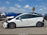 Toyota Prius Prime Premium JTDKARFP0H3062877 снимка