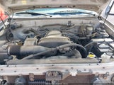 Toyota Tundra Sr5 V8 5TBRT34152S243038 fotografie
