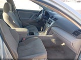 Toyota Camry Le 4T1BE46K29U852264 снимка