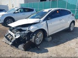 Ford Focus Titanium 1FADP3N28JL235101 fotografie