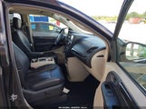 Chrysler Town & Country Touring-L 2C4RC1CG5DR570939 fotografie