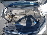 Volkswagen Tiguan 2.0T Sport WVGUV7AX2HK018258 photo