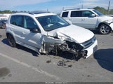 Volkswagen Tiguan 2.0T Sport WVGUV7AX2HK018258 fotografie