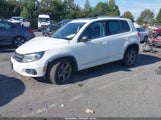Volkswagen Tiguan 2.0T Sport WVGUV7AX2HK018258 fotografie