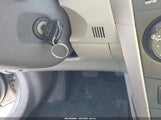 Toyota Corolla Le JTDBU4EE1AJ067419 снимка