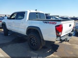 Toyota Tacoma Trd Off Road 5TFCZ5AN5JX143674 photo