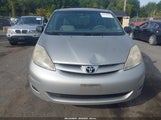 Toyota Sienna Le 5TDKK4CC5AS338931 снимка