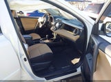 Toyota Rav4 Xle JTMRFREVXJD253643 снимка