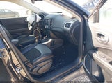 Jeep Compass Latitude 4X4 3C4NJDBB6LT228939 снимка