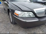 Lincoln Town Car Signature 1LNHM81W25Y615713 fotografie