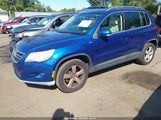 Volkswagen Tiguan Wolfsburg Edition WVGAV9AXXAW003911 photo