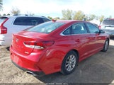 Hyundai Sonata Se 5NPE24AF7JH702153 снимка