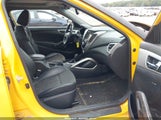 Hyundai Veloster Base W/Black KMHTC6AD2EU192624 снимка