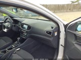 Hyundai Ioniq Hybrid Sel KMHC75LC8HU021867 fotografie