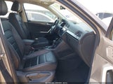 Volkswagen Tiguan 2.0T Sel Premium/2.0T Sel Premium R-Line 3VV4B7AX9KM099810 снимка