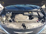 Chrysler Voyager Lxi 2C4RC1DGXMR506748 снимка