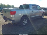 Toyota Tundra Limited 5.7L V8 5TFHW5F11AX147743 fotografie