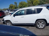 Jeep Compass Latitude 4X4 1C4NJDEBXHD191449 снимка