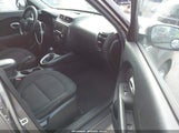 Kia Soul + KNDJP3A51H7465224 снимка