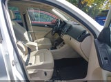 Volkswagen Tiguan Sel WVGBV3AX3EW579136 photo