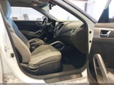Hyundai Veloster Base W/Gray KMHTC6AD3DU084964 снимка