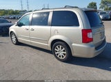 Chrysler Town & Country Touring 2C4RC1BG7ER132684 fotografie