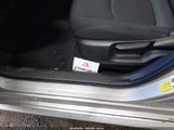 Toyota Corolla Le 5YFEPMAE4NP276178 снимка