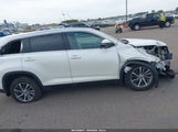 Toyota Highlander Xle 5TDJZRFH0KS564839 photo