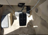 Lincoln Mkt 2LMHJ5FR1ABJ18562 снимка