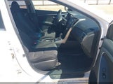 Hyundai Elantra Gt KMHD35LE2DU040717 снимка