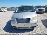 Chrysler Town & Country Limited 2A8HR64X98R827122 fotografie