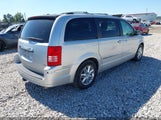 Chrysler Town & Country Limited 2A8HR64X98R827122 photo