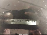 Jeep Compass Latitude 4X4 3C4NJDBB7JT265897 снимка