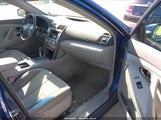 Toyota Camry Le 4T1BE46K67U094331 снимка