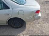 Toyota Camry Le V6 4T1BF22K7YU104440 снимка