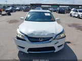 Honda Accord Hybrid Touring 1HGCR6F75FA009887 photo