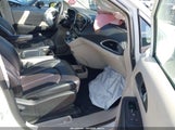 Chrysler Pacifica Touring L 2C4RC1BG7PR508187 снимка