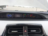 Toyota Prius Two JTDKBRFU2J3077163 снимка