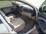 Toyota Rav4 Limited JTMBD31V085208094 снимка