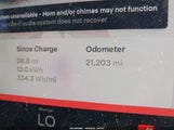 Tesla Model Y Long Range Dual Motor All-Wheel Drive 7SAYGAEEXSF250779 fotografie