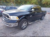 Ram  Classic Laramie 4X4 5'7 Box 1C6RR7NM0KS706305 fotografie