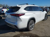 Toyota Highlander Hybrid Limited 25Th Edition 5TDKBRCH8SS666046 photo