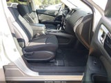 Nissan Pathfinder Sv 5N1DR2MM8JC654675 снимка
