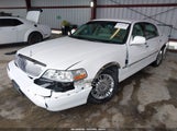 Lincoln Town Car Signature Limited 2LNHM82V99X629149 photo