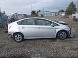 Toyota Prius Three JTDKN3DUXE1812268 снимка