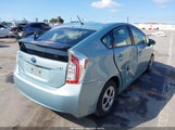 Toyota Prius Two JTDKN3DU2F1993996 снимка